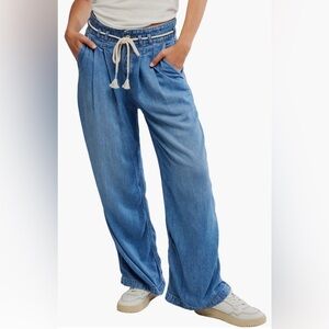 Free People Dakota High Waist Cinched Pull On Jeans size Large